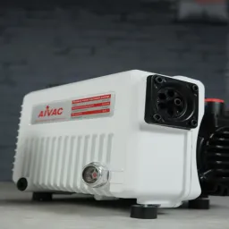 Внешний вид пластинчато-роторного вакуумного насоса AiVac ASV-020_220