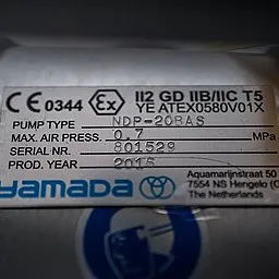 Шильдик модели Yamada NDP-20BAS