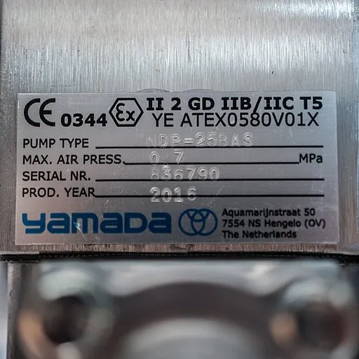Шильдик модели Yamada NDP-25BAS