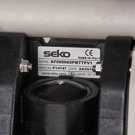 Шильдик модели Duotek AF0065P