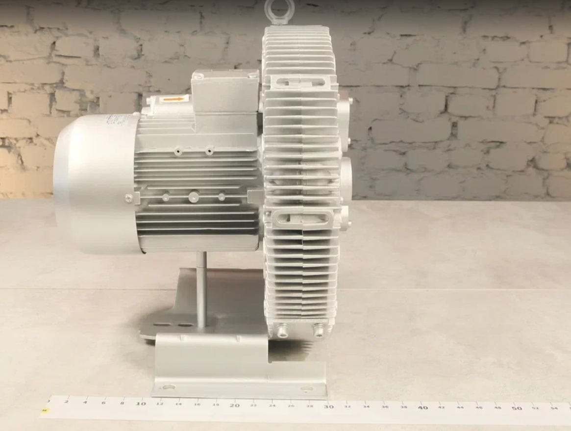 Вихревая воздуходувка Zenova 4RB 510-015 — Реальный внешний вид