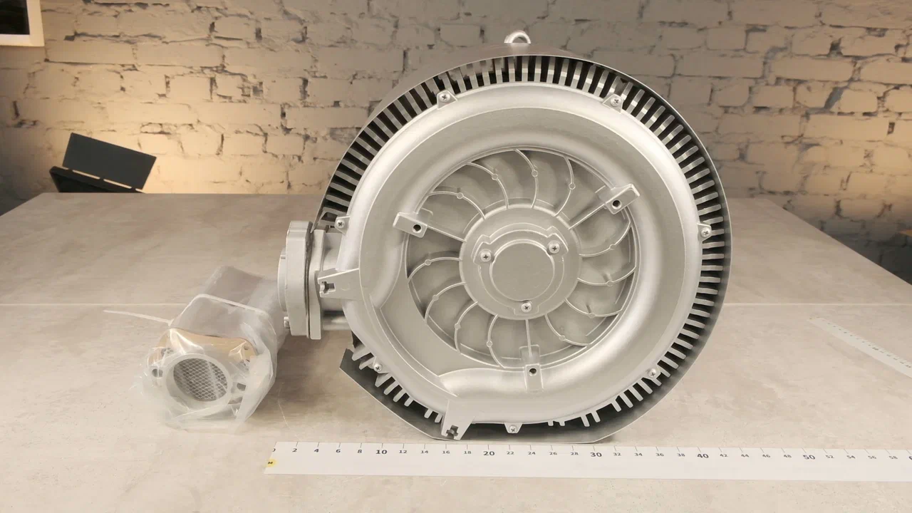 Вихревая воздуходувка Zenova 2RB 520-040 — Реальный внешний вид