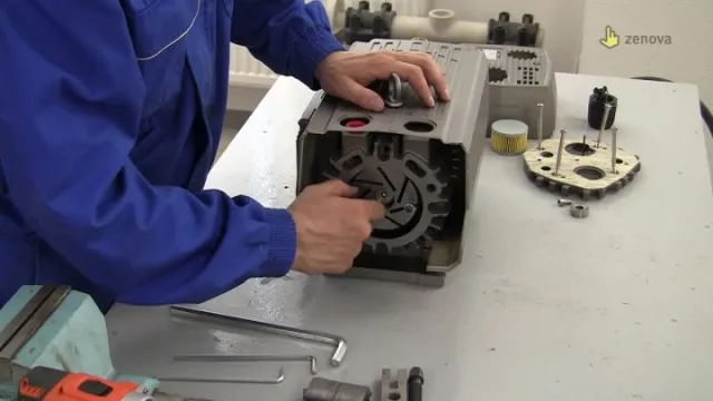 Видеоразбор вакуумного насоса Stairs Vacuum ROV-16V